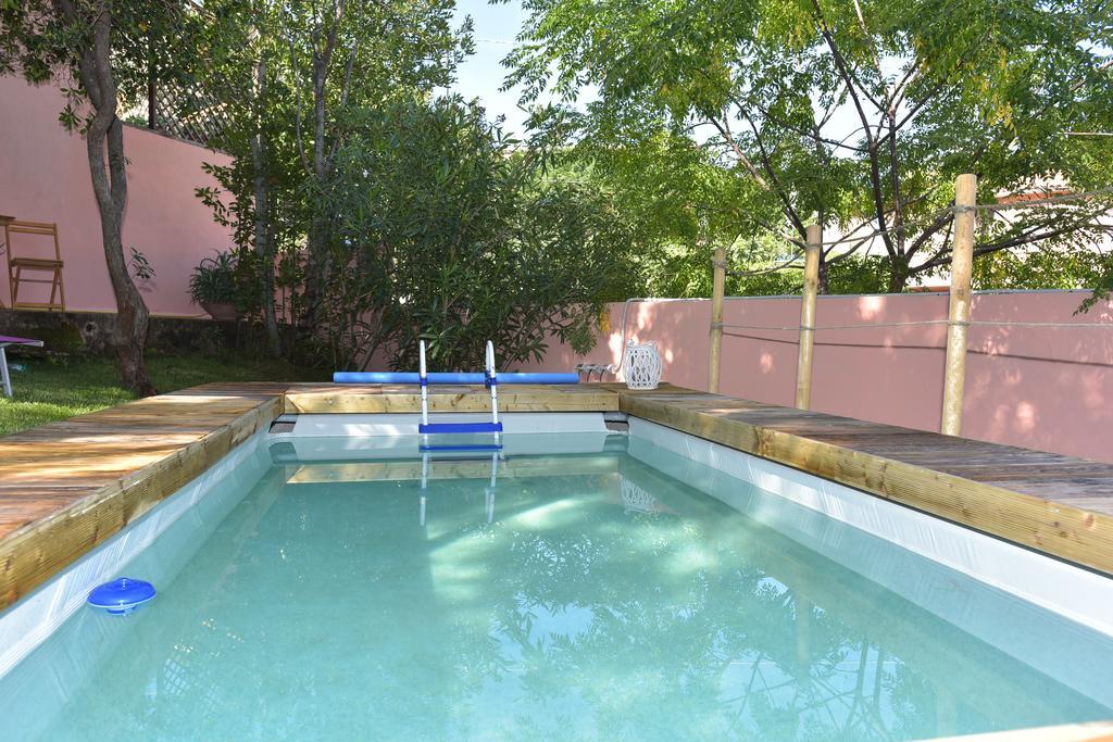 Bed & Breakfast Yin & Yang San Pantaleo Exterior photo