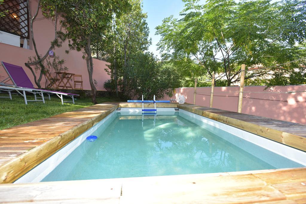 Bed & Breakfast Yin & Yang San Pantaleo Exterior photo
