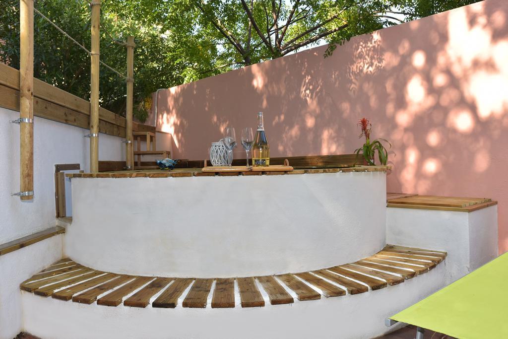 Bed & Breakfast Yin & Yang San Pantaleo Exterior photo